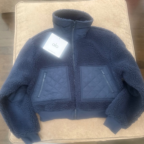 ALO Yoga Jackets & Blazers - Alo Sherpa Edge Bomber Jacket